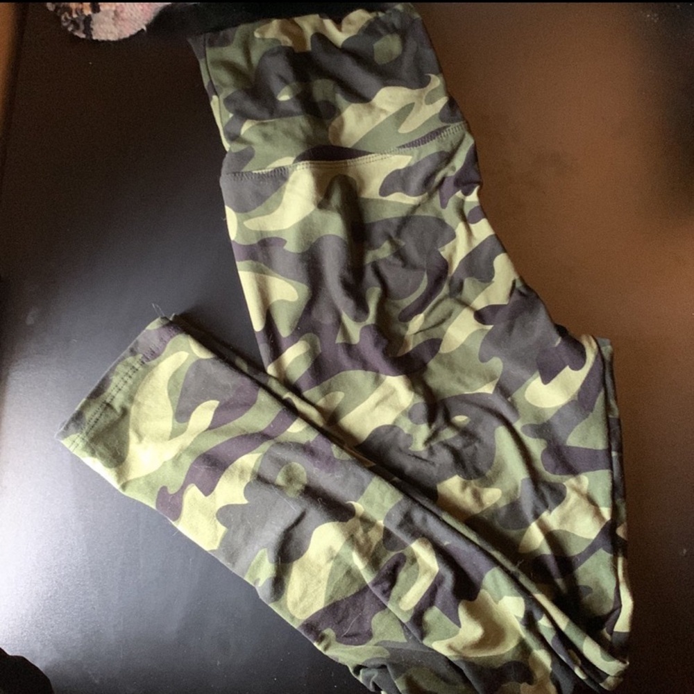 Camo leggings L-XL